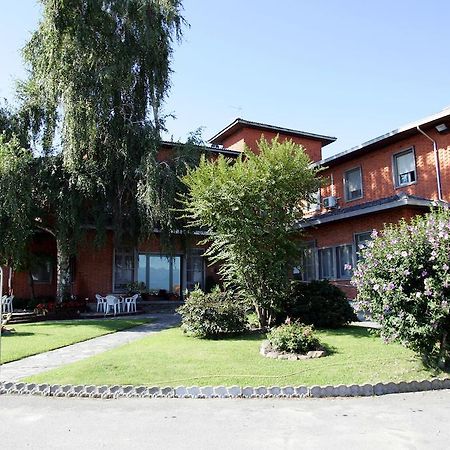 Hotel Ristorante Paladini Carisio Exterior photo